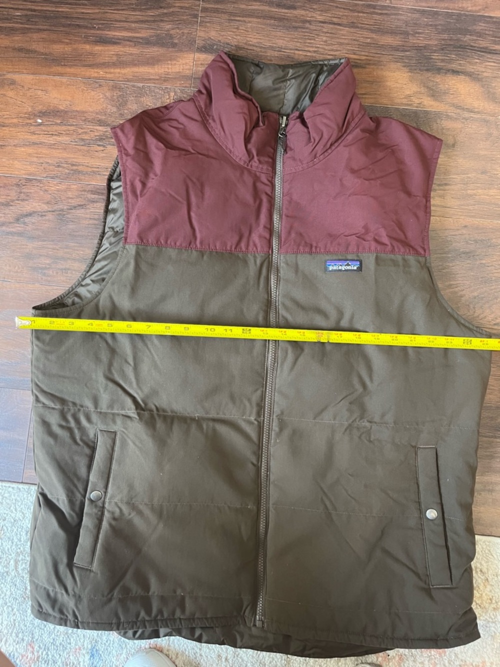 Patagonia Reversible Insulated Vest Olive Brown Burgundy Men’s - Picture 11 of 12